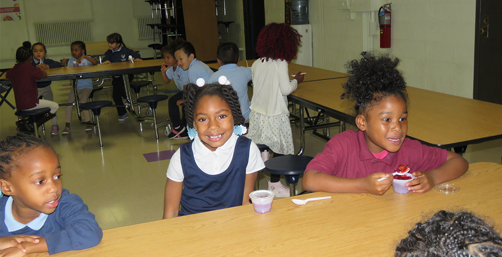 Mrs. Pittsley and the Chartwells team host their first Discovery Kitchen, where Atoms learn about cranberries and how to make cranberry apple relish
